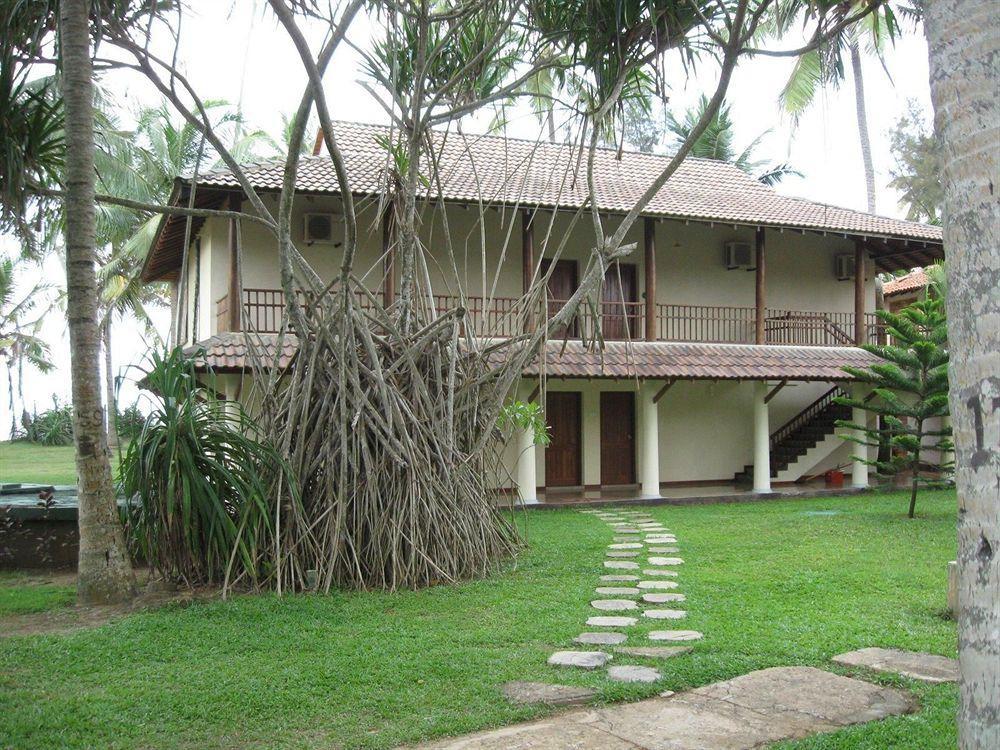Kosgoda Beach Resort Экстерьер фото