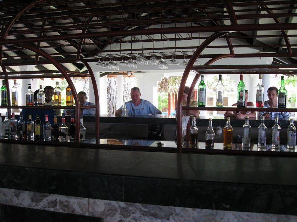 Kosgoda Beach Resort Экстерьер фото