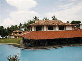 Kosgoda Beach Resort Экстерьер фото